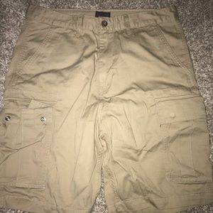 Levi cargo shorts
